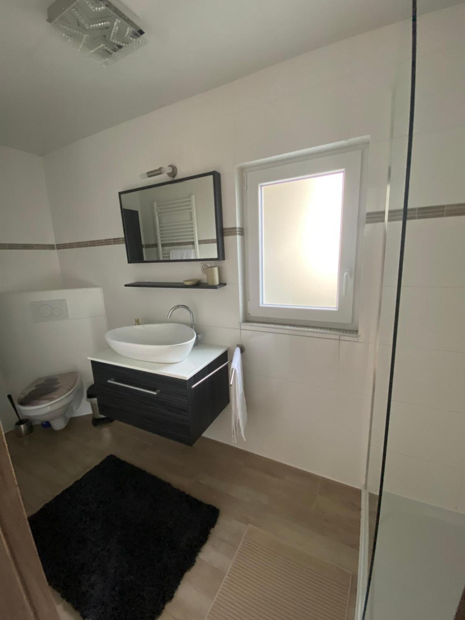 Pension Mit Moselblick Klotten Exterior foto